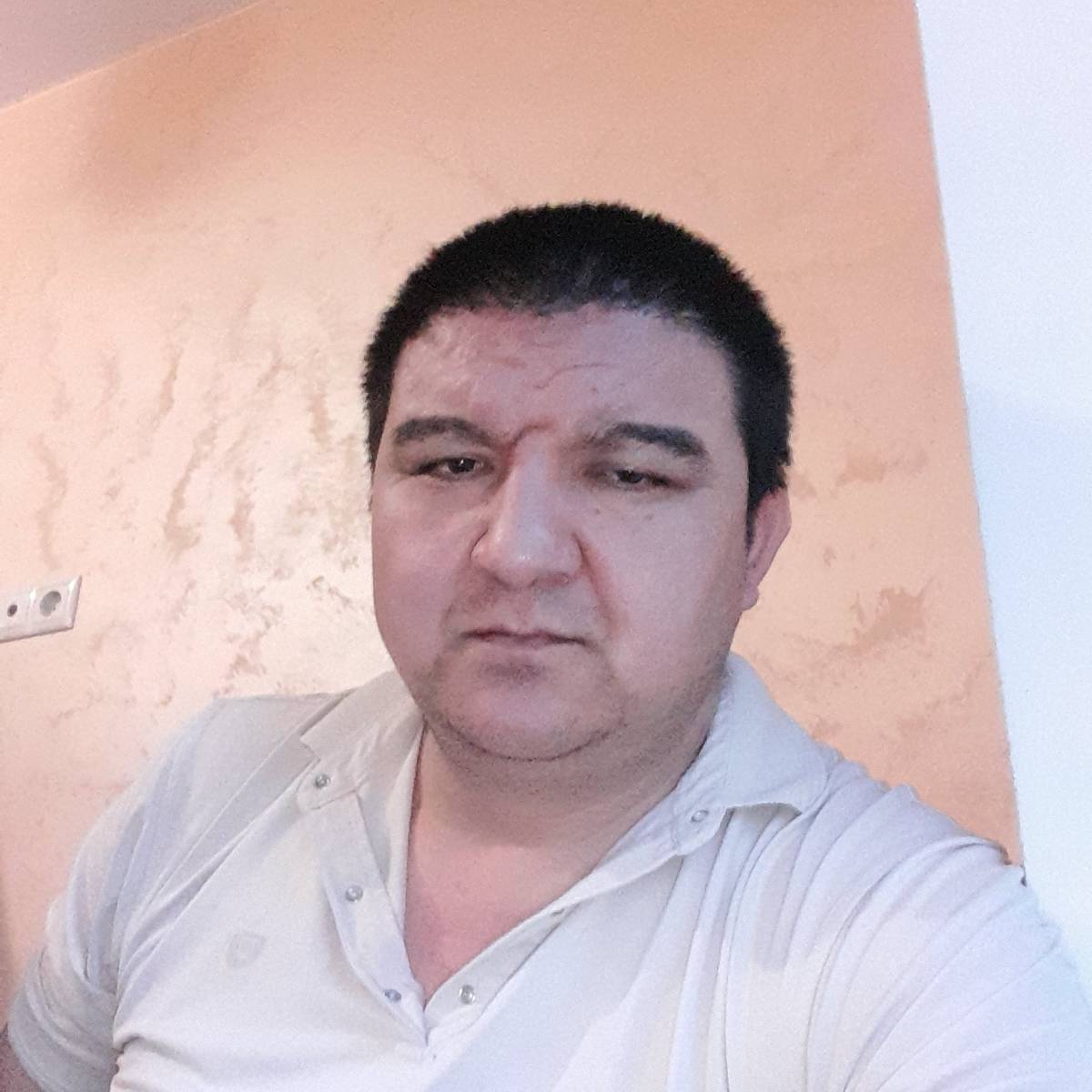 Шодмон Имомбердиев