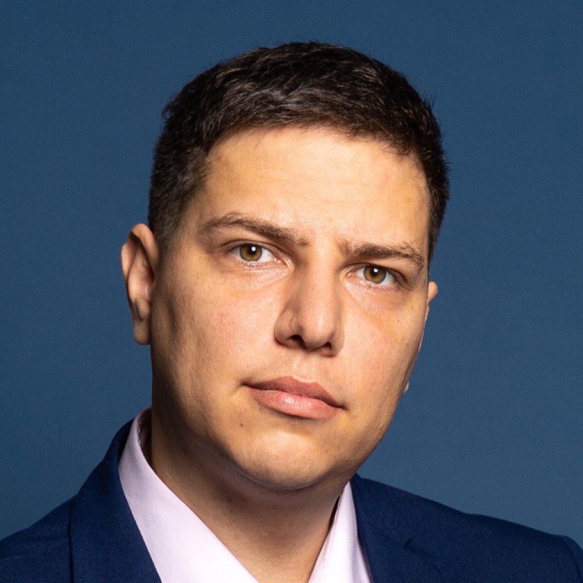 Андрей Волков