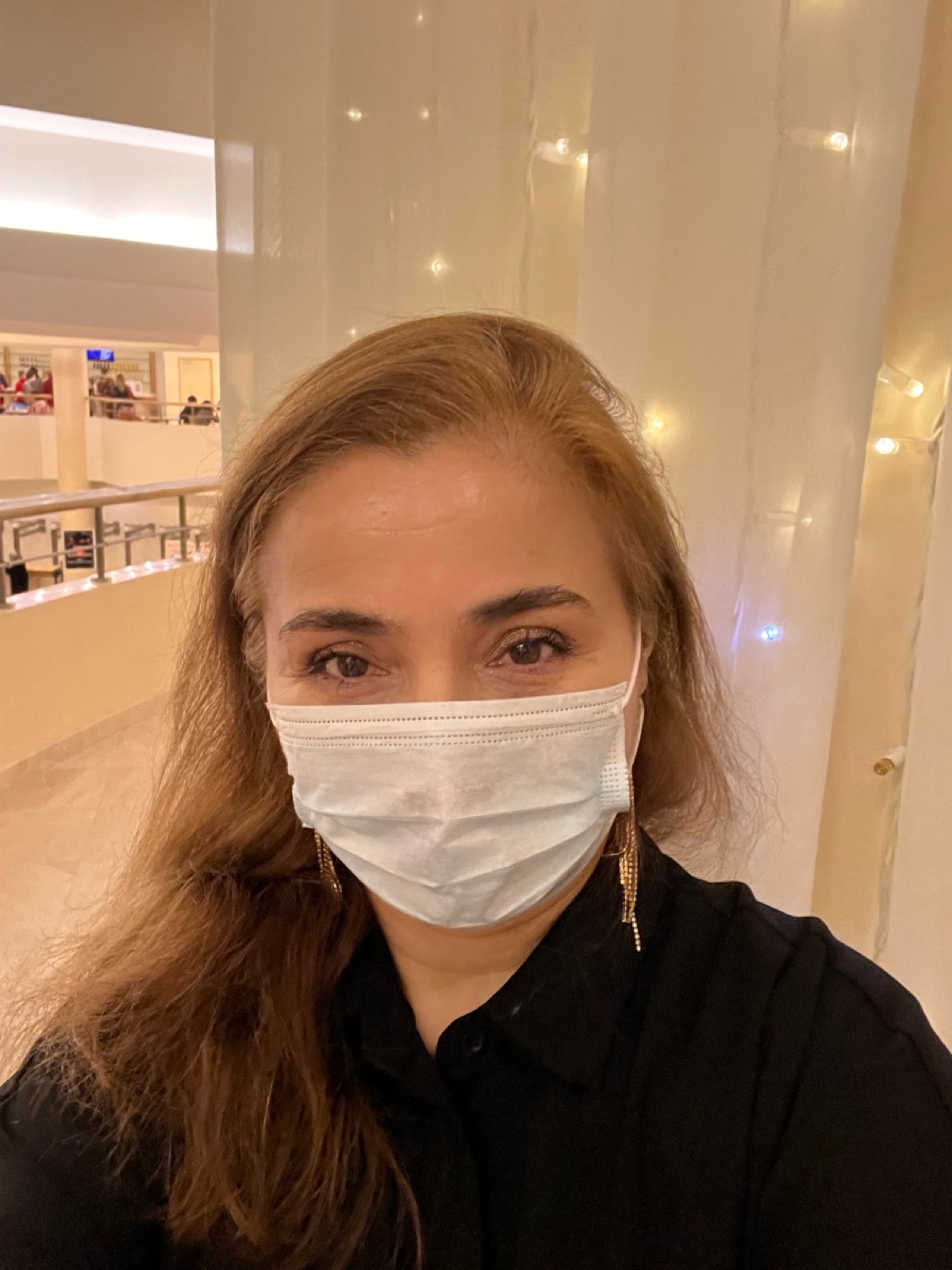 Шахлоой Акабирова