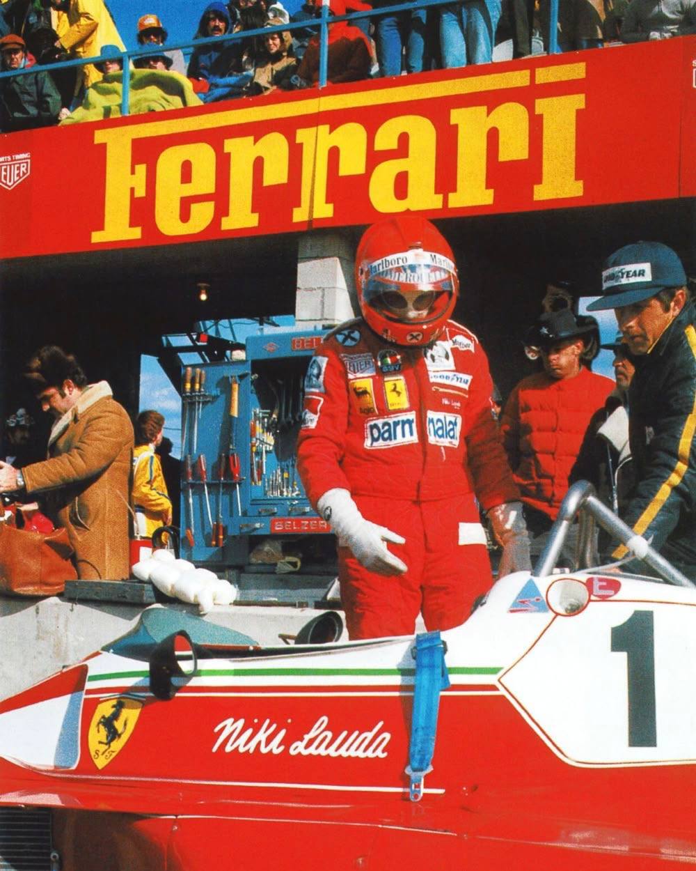 История на выезде
Когда неделя идёт слишком плотно, я иду за вдохновением в прошлое. 
Сегодня — логотип, который ты точно видел хотя бы раз в жизни | Сетка — социальная сеть от hh.ru