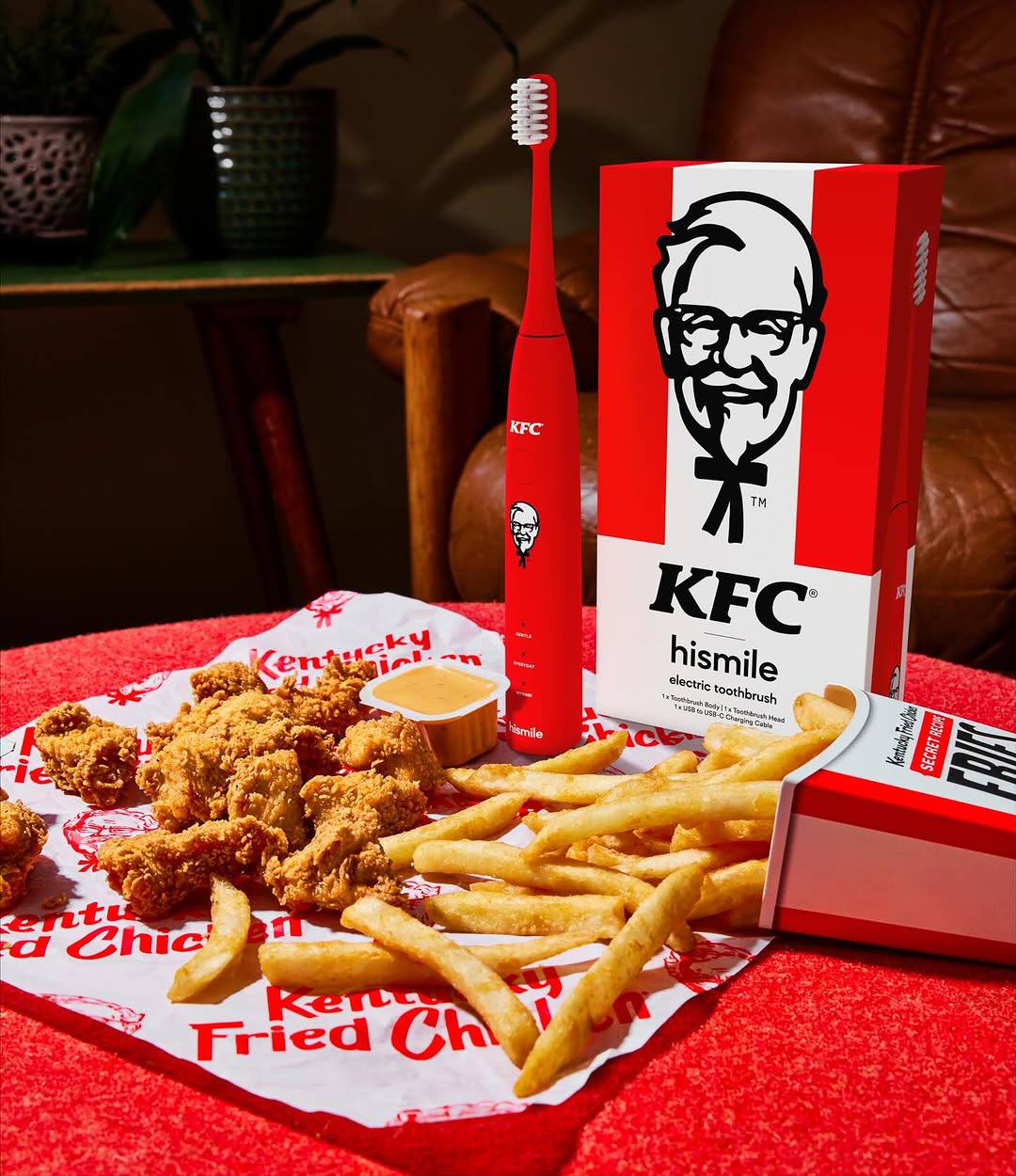 ААААА, вы не поверите! KFC выпустил зубную пасту со вкусом жареной курочки — И ЭТО НЕ ШУТКА! Бренд Hismile вдохновился секретными рецептами из 11 специй и выпустил в коллабе с фастфудом брендированную... | Сетка — социальная сеть от hh.ru