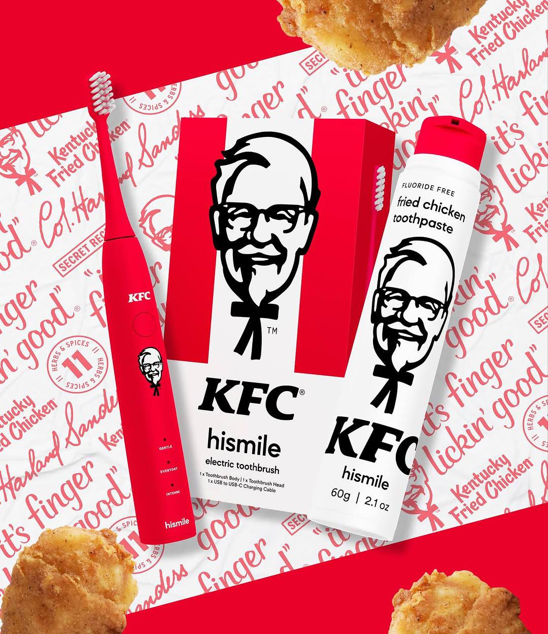 ААААА, вы не поверите! KFC выпустил зубную пасту со вкусом жареной курочки — И ЭТО НЕ ШУТКА! Бренд Hismile вдохновился секретными рецептами из 11 специй и выпустил в коллабе с фастфудом брендированную... | Сетка — социальная сеть от hh.ru