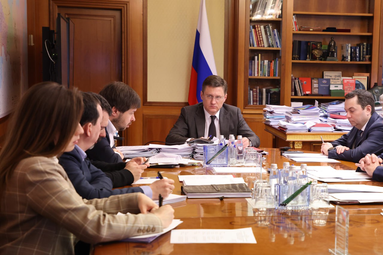 Александр Новак провел совещание, посвященное газификации Мурманской области
👥Участники совещания обсудили ход газификации Мурманской области, которая должна быть проведена по поручению Президента Вла... | Сетка — социальная сеть от hh.ru