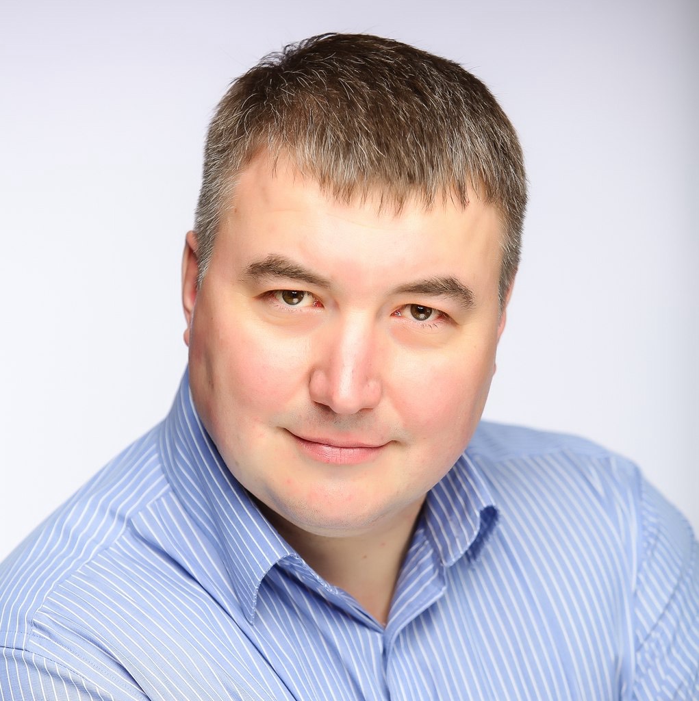 Александр Старков