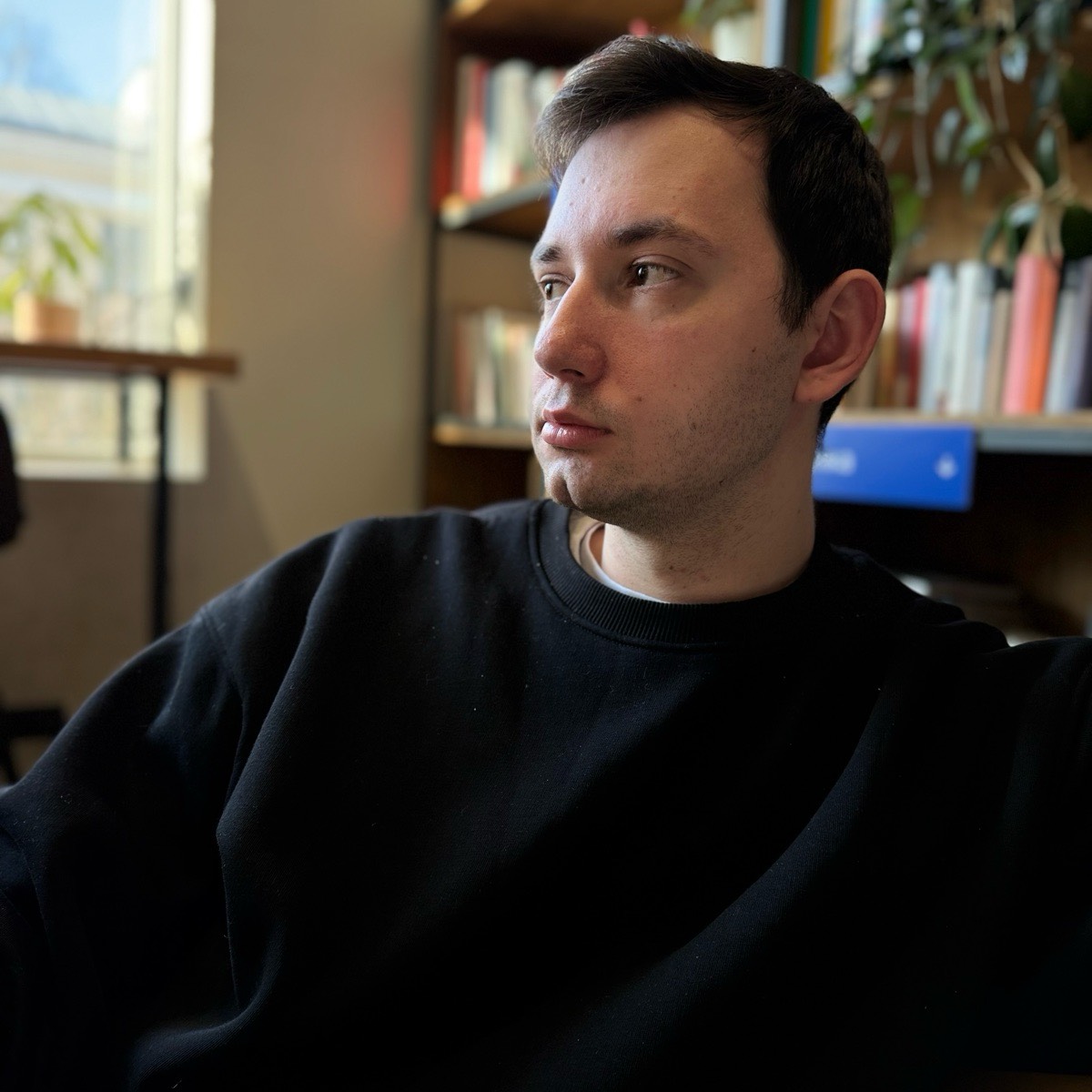 Артем Мельник