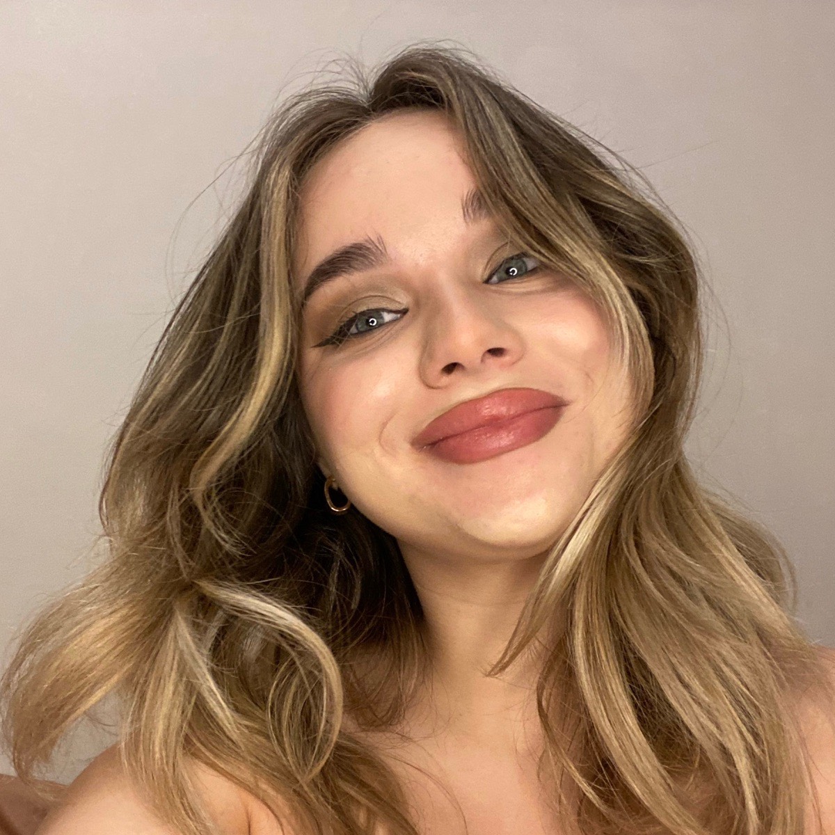 Полина Макарова | Сетка — социальная сеть от hh.ru