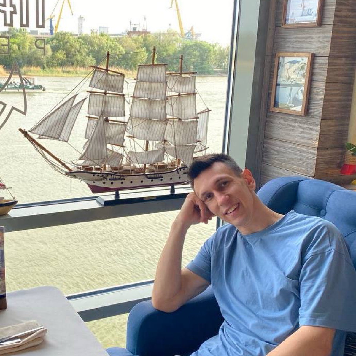 Артем Примеров | Сетка — социальная сеть от hh.ru