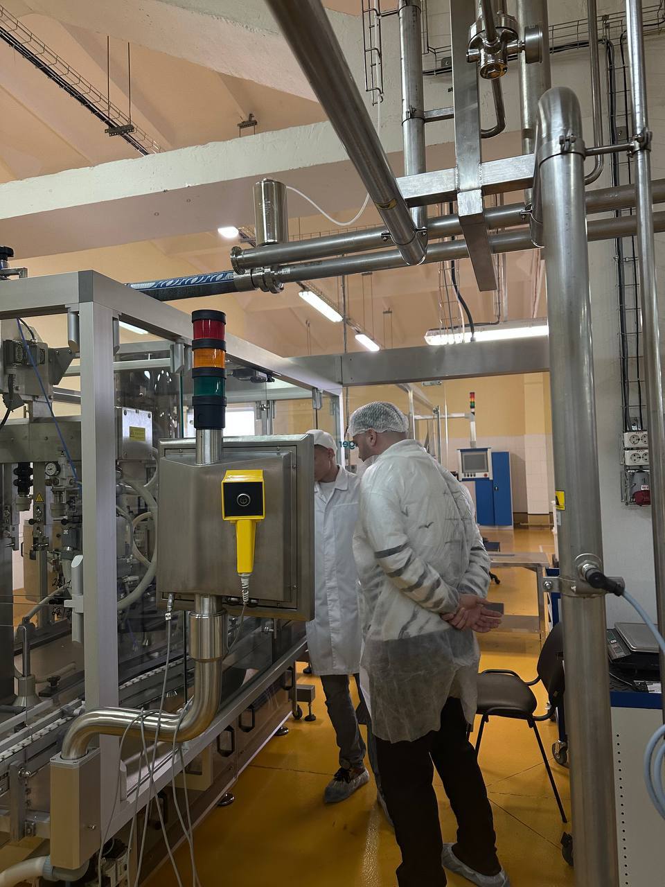 Организую контрактное производство продукции:
Пищевой
Косметической
БАД
по мировым стандартам и полным сопровождением по дистрибуции в РФ и на ЭКСПОРТ
Денис Михайлович Лекомцев
+79223737800 | Сетка — социальная сеть от hh.ru