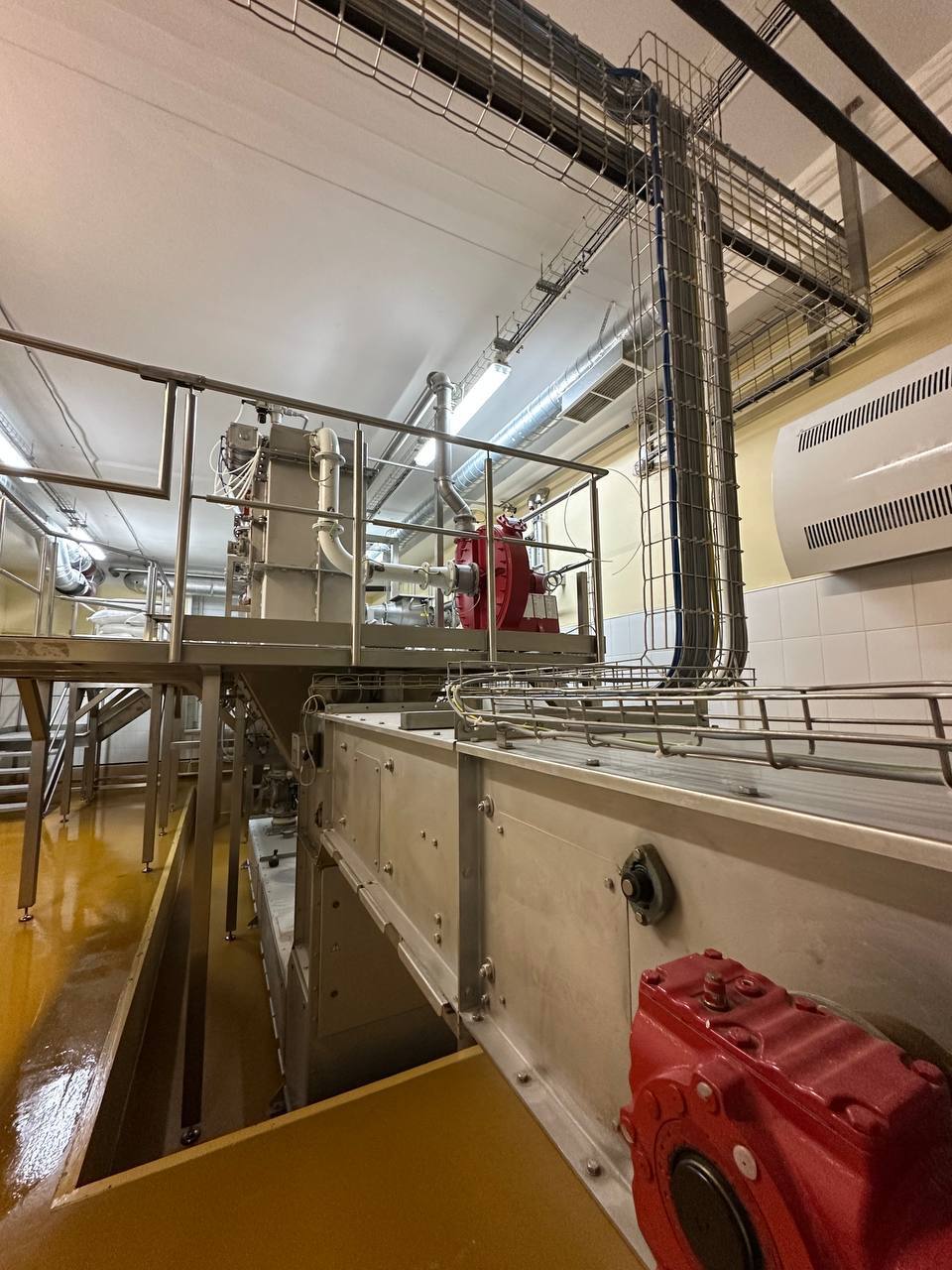 Организую контрактное производство продукции:
Пищевой
Косметической
БАД
по мировым стандартам и полным сопровождением по дистрибуции в РФ и на ЭКСПОРТ
Денис Михайлович Лекомцев
+79223737800 | Сетка — социальная сеть от hh.ru