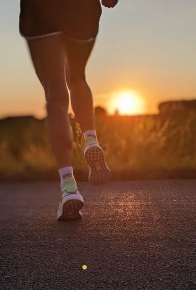 🏃🏽‍♀️‍➡️Беговая экскурсия «Космический маршрут по ВДНХ» за 1₽
12 апреля 17:00
В честь Дня космонавтики пройдет беговая экскурсия, посвященная празднику и главным космическим победам СССР и России🚀
▫️Р... | Сетка — социальная сеть от hh.ru