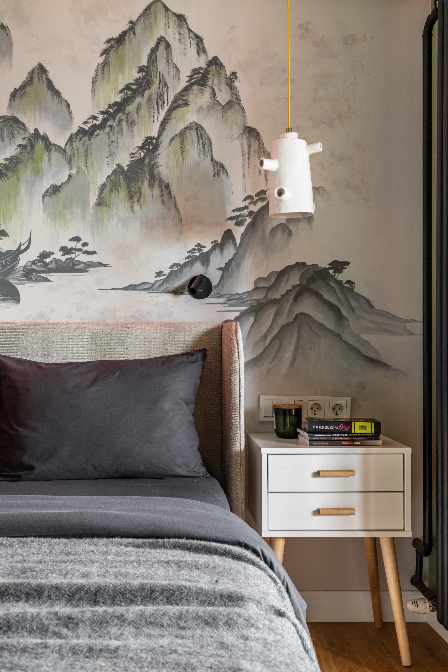 Дизайнеры часто говорят, что их интерьеры — это, по сути, портреты владельцев. Если бы всё было так, то в образе, созданном Дейси Аушевой, ярко проявились бы дальневосточные черты | Сетка — социальная сеть от hh.ru