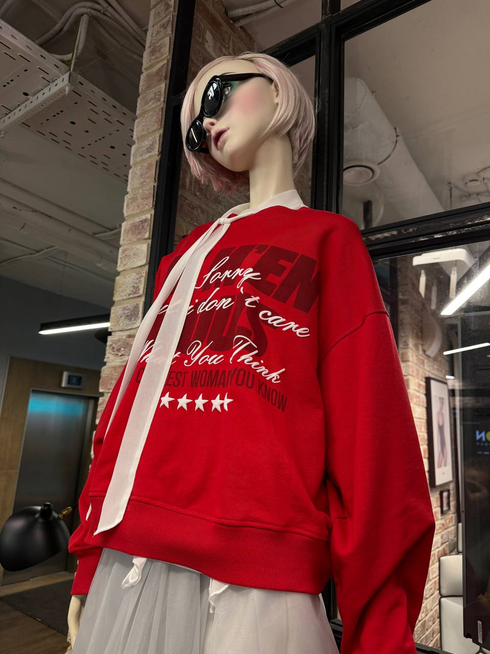 Так, обещала показать офис Melon Fashion Group – исполняю
В этой подборке – зона Befree | Сетка — социальная сеть от hh.ru