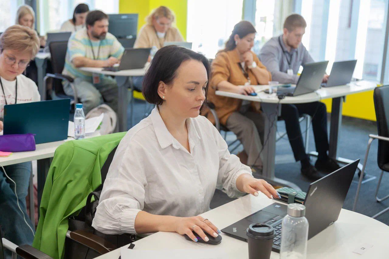 По следам Конкурса на Мастера Бизнес-тренера
Хотите посмотреть мой демо-тренинг?
Создала и провела на конкурсе демо-тренинг "Как презентовать IT-новинки клиенту в условиях возвращения зарубежных конку... | Сетка — социальная сеть от hh.ru