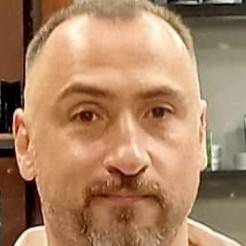 Андрей Лобанов