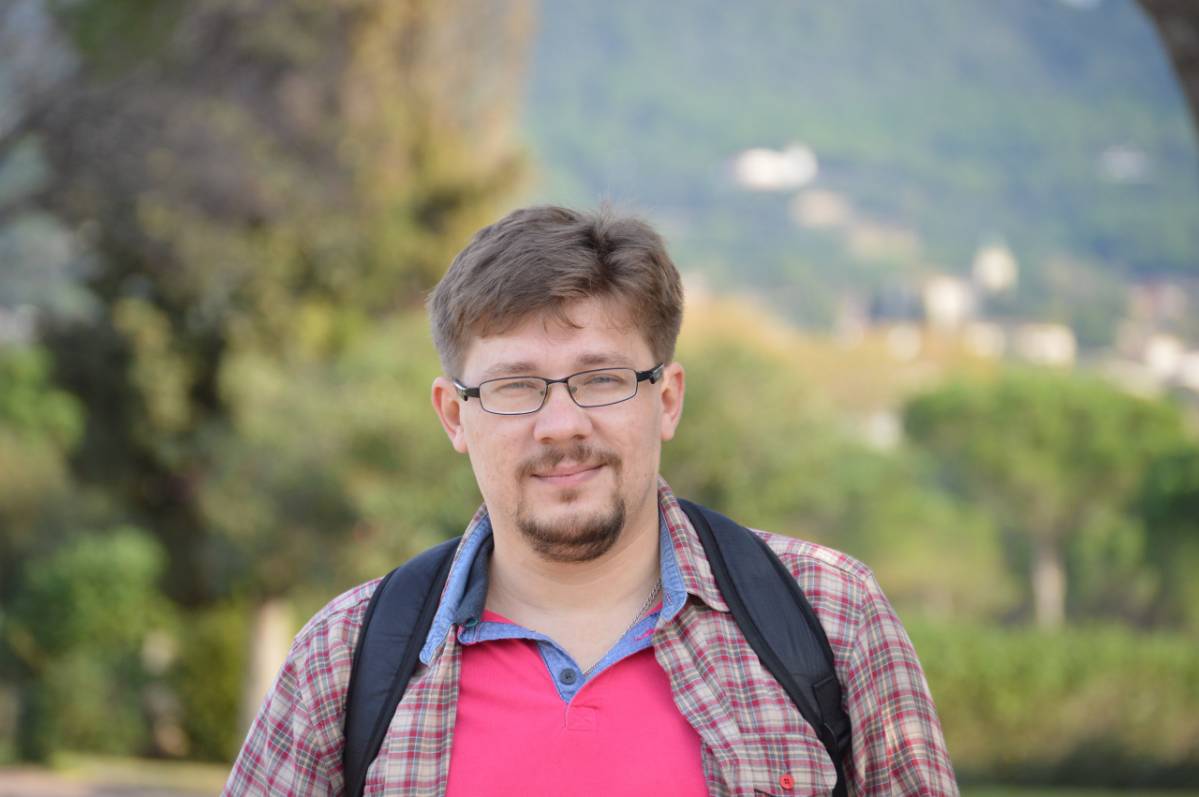 Дмитрий Фролов