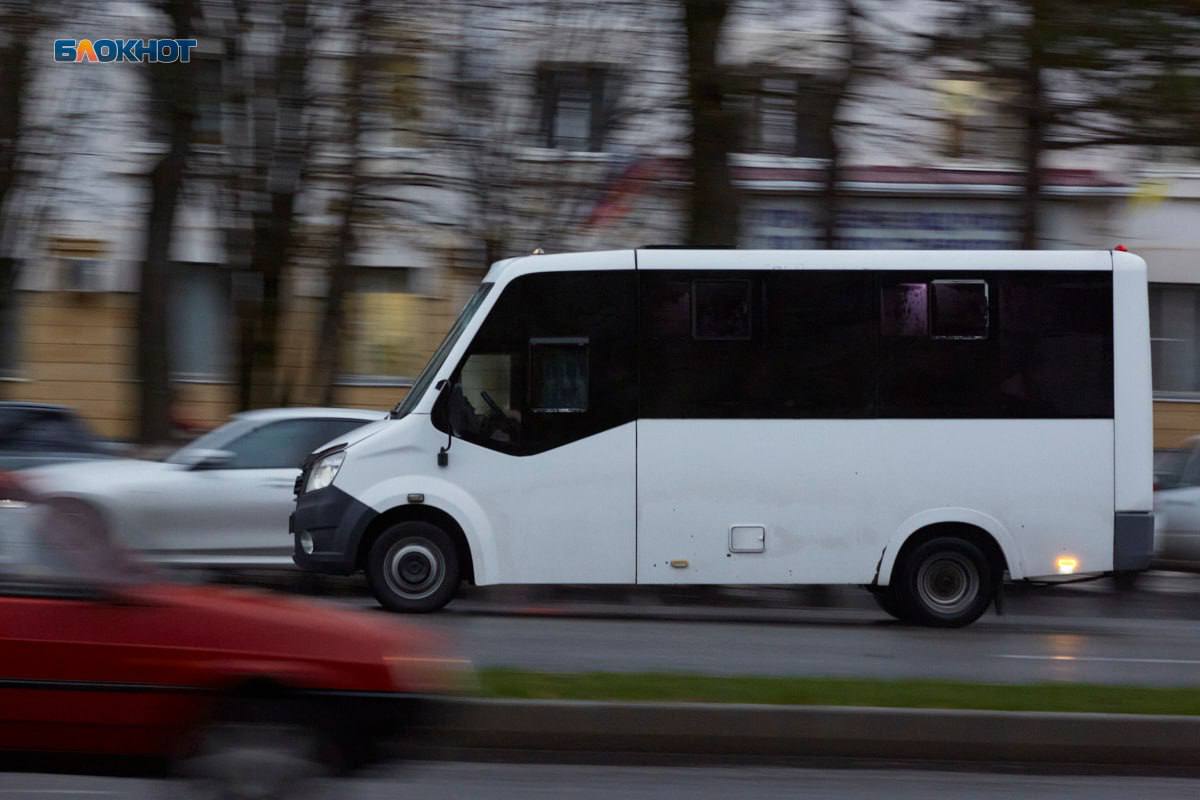 Из Луганска в Ессентуки будет курсировать междугородний автобус
С 4 апреля автобусы будут отправляться через день в 19:00 и прибывать в 6:00, с промежуточной остановкой в Аксае в 22:00 | Сетка — социальная сеть от hh.ru