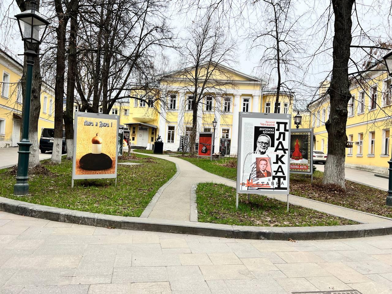 Всем привет в зимне-весенний день! ❄️
Сегодня, проснувшись, я увидела за окном завораживающую зимнюю картину — снег искрится на солнце, и это просто невероятно красиво! 😻
Хочу поделиться с вами радост... | Сетка — социальная сеть от hh.ru