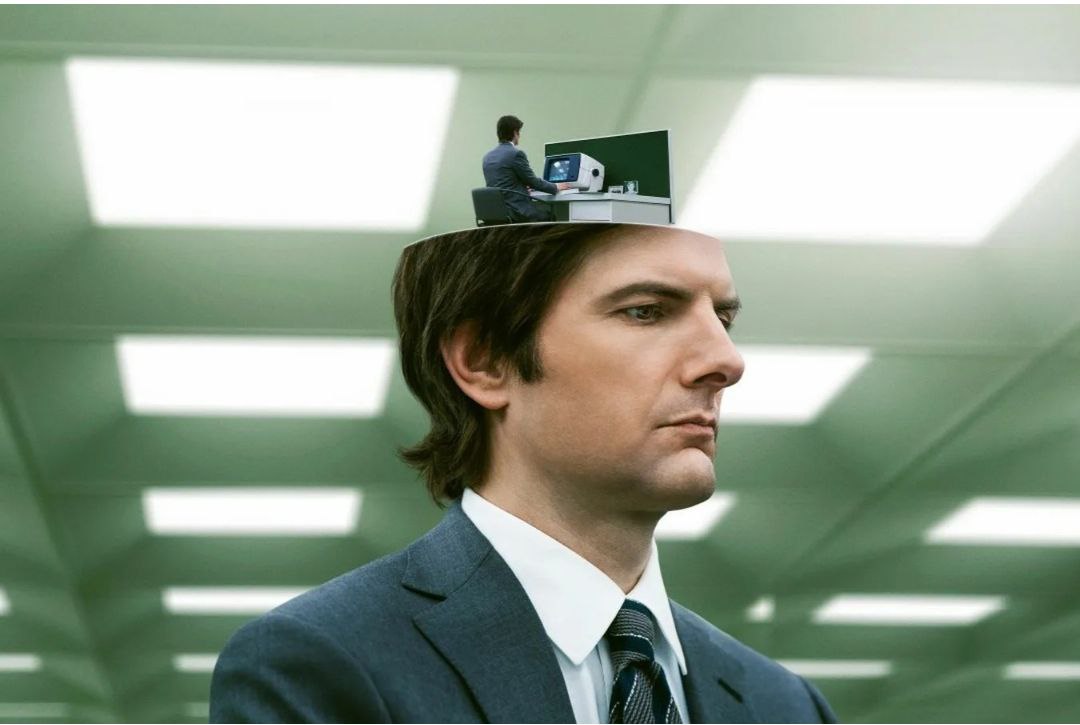 Странный, натянутый, местами нудный и вязкий, но бьющий в смысловом ключе не в бровь, а в глаз | Сетка — социальная сеть от hh.ru