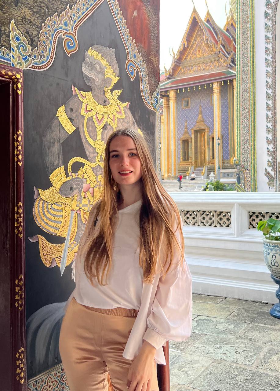 Добро пожаловать в канал "Не выгорел — просто сделал паузу"! ✨
Здесь мы будем говорить о том, как не стать жертвой выгорания на работе | Сетка — социальная сеть от hh.ru