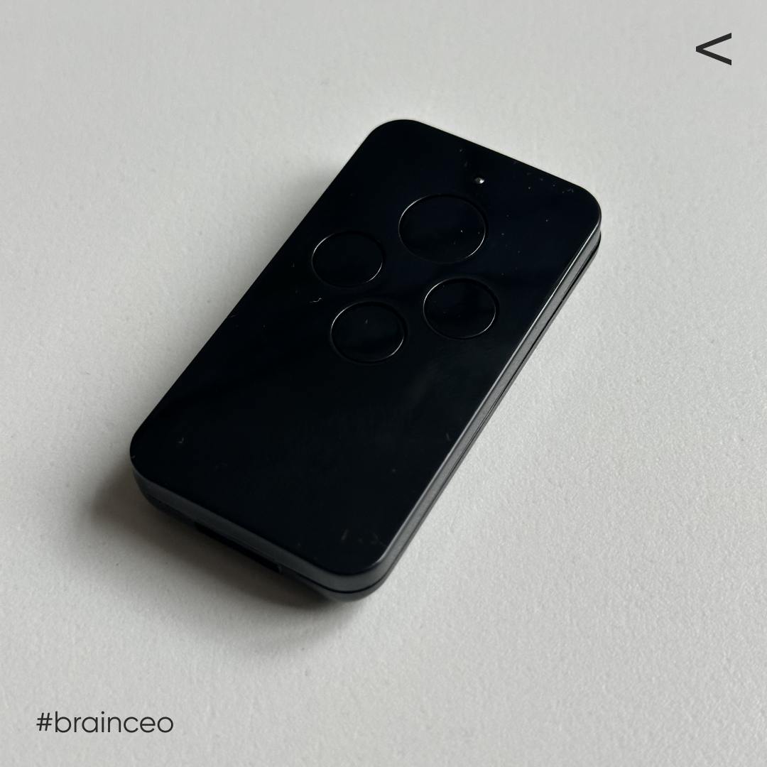 Клиентоориентированность
Заказал в интернет магазине пульт для ворот. Заказал в прошлую среду. Все не мог заехать, забрать. Магазин звонил в четверг и в пятницу, напоминал.
Сейчас опять звонят | Сетка — социальная сеть от hh.ru