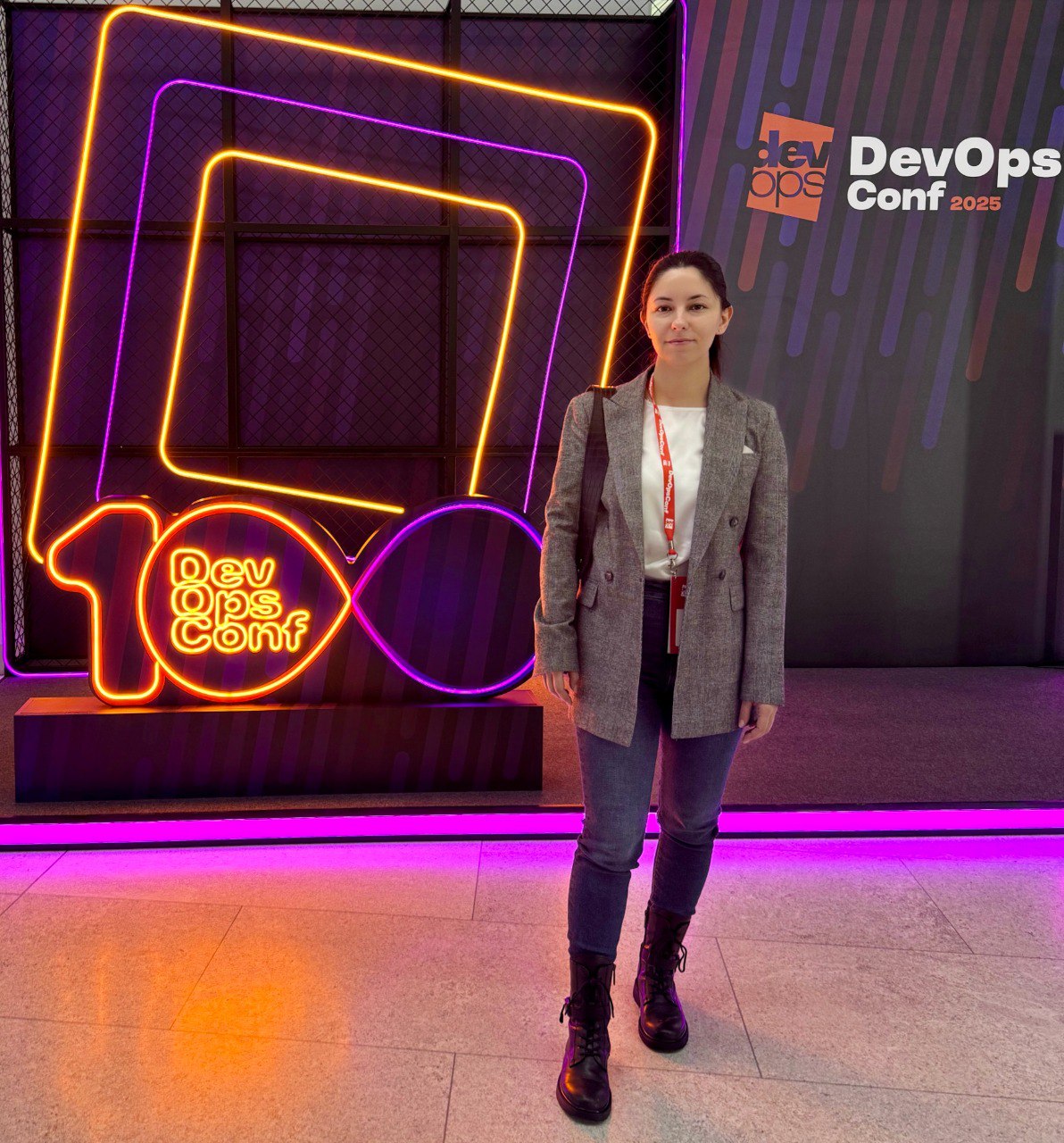 🔵 «Точка качества» на DevOps Conf 2025
Эксперты обсуждают ключевые тренды DevOps: автоматизацию процессов, оптимизацию CI/CD, облачные решения и повышение надежности IT-инфраструктур | Сетка — социальная сеть от hh.ru