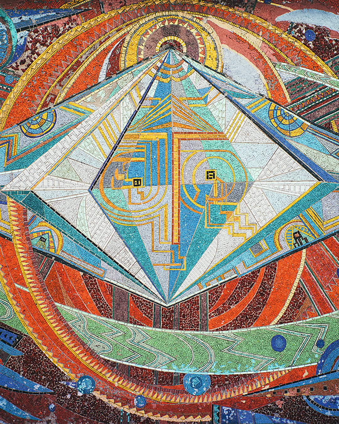 Искусствовед и арт-критик Арсений Штейнер радуется тому, что наконец-то слово «русский» вошло в моду в самой России, и пытается разобраться в том, что именно оно теперь значит, хотя бы для отдельно вз... | Сетка — социальная сеть от hh.ru