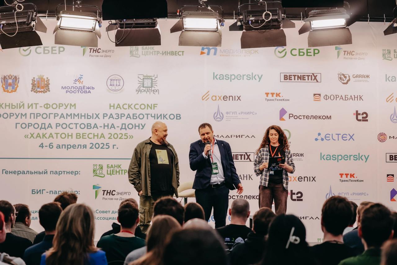 На выходных были с друзьями на конференции по кибер-безопасности, слушали доклады о новых возможностях ИИ, дипфейках (методах их создания, а также разоблачения), автономных агентах для взлома различны... | Сетка — социальная сеть от hh.ru