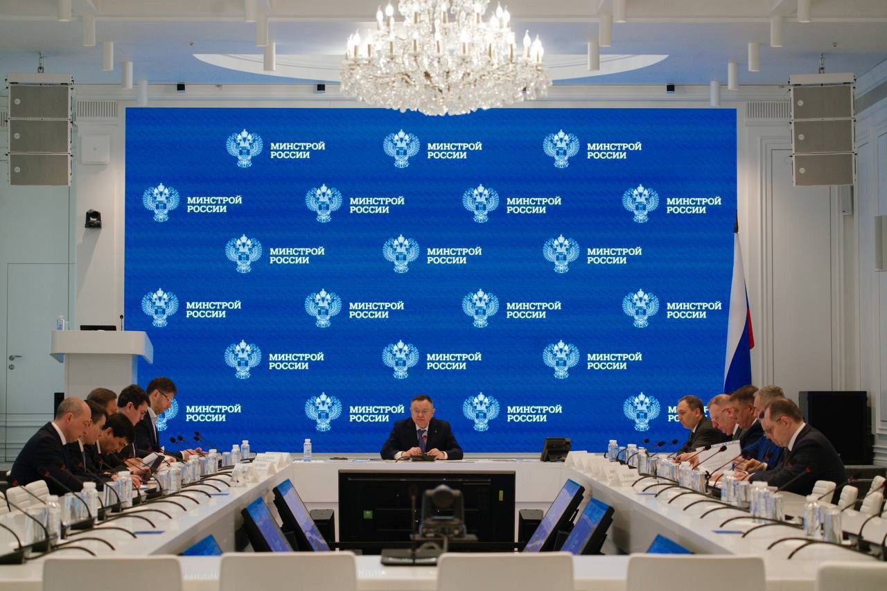 Глава Минстроя России Ирек Файзуллин провел совещание по вопросам строительства очистных сооружений в Республике Бурятии
Ключевым вопросом совещания стало капитальное строительство двух объектов очист... | Сетка — социальная сеть от hh.ru