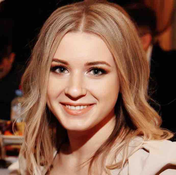 Алина Тихомирова