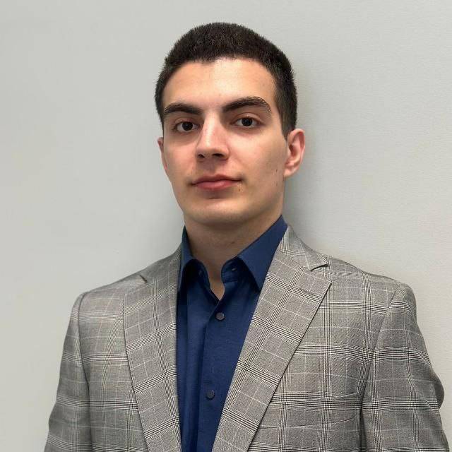 Артем Шилов | Сетка — социальная сеть от hh.ru