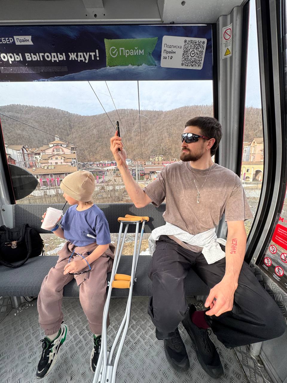 Ну что, друзья мы вернулись из Сочи в Москву, проведя первую зиму где потеплее. Ну ладно, не зиму, а месяц март всего лишь. Когда заехали в дом, на территории еще лежал снег | Сетка — социальная сеть от hh.ru
