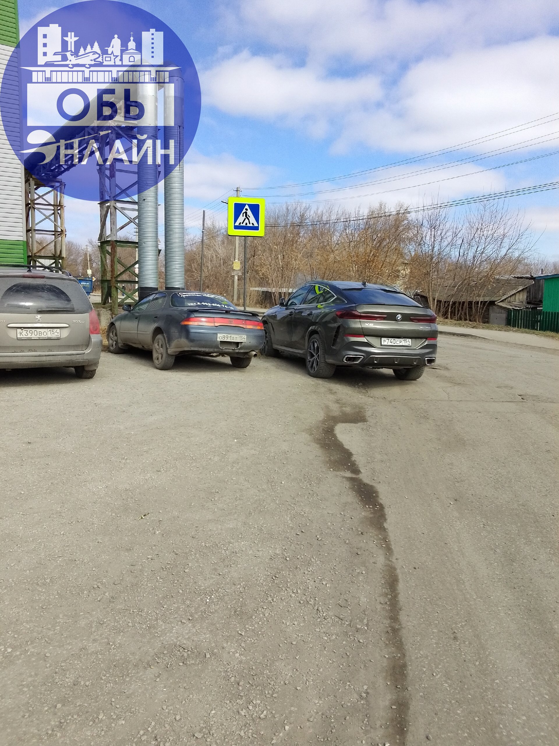 ↗ Сегодня из-за припаркованной таким образом bmv, ребенок чуть не попал под машину! Кто нибудь объясните владельцу, что нельзя так ставить машину! Анонимно. Пожалуйста.
vk.com
Подробнее на https://vk | Сетка — социальная сеть от hh.ru