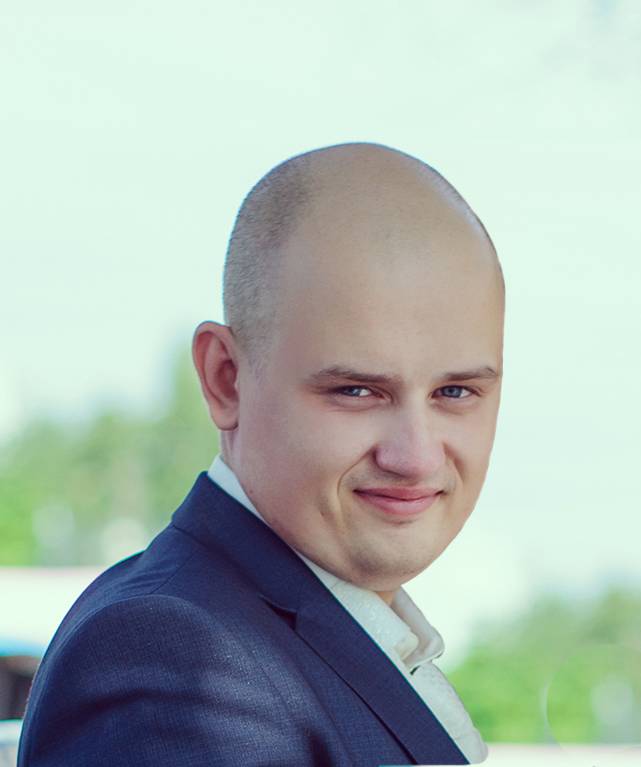 Анатолий Родионов