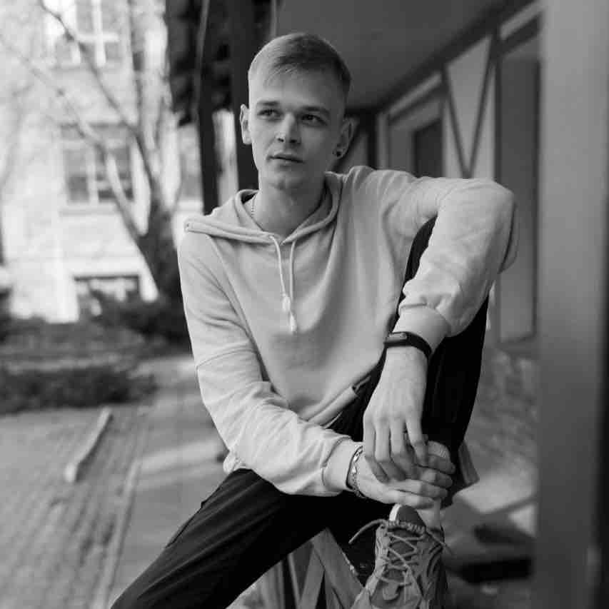 Богдан Зайниев