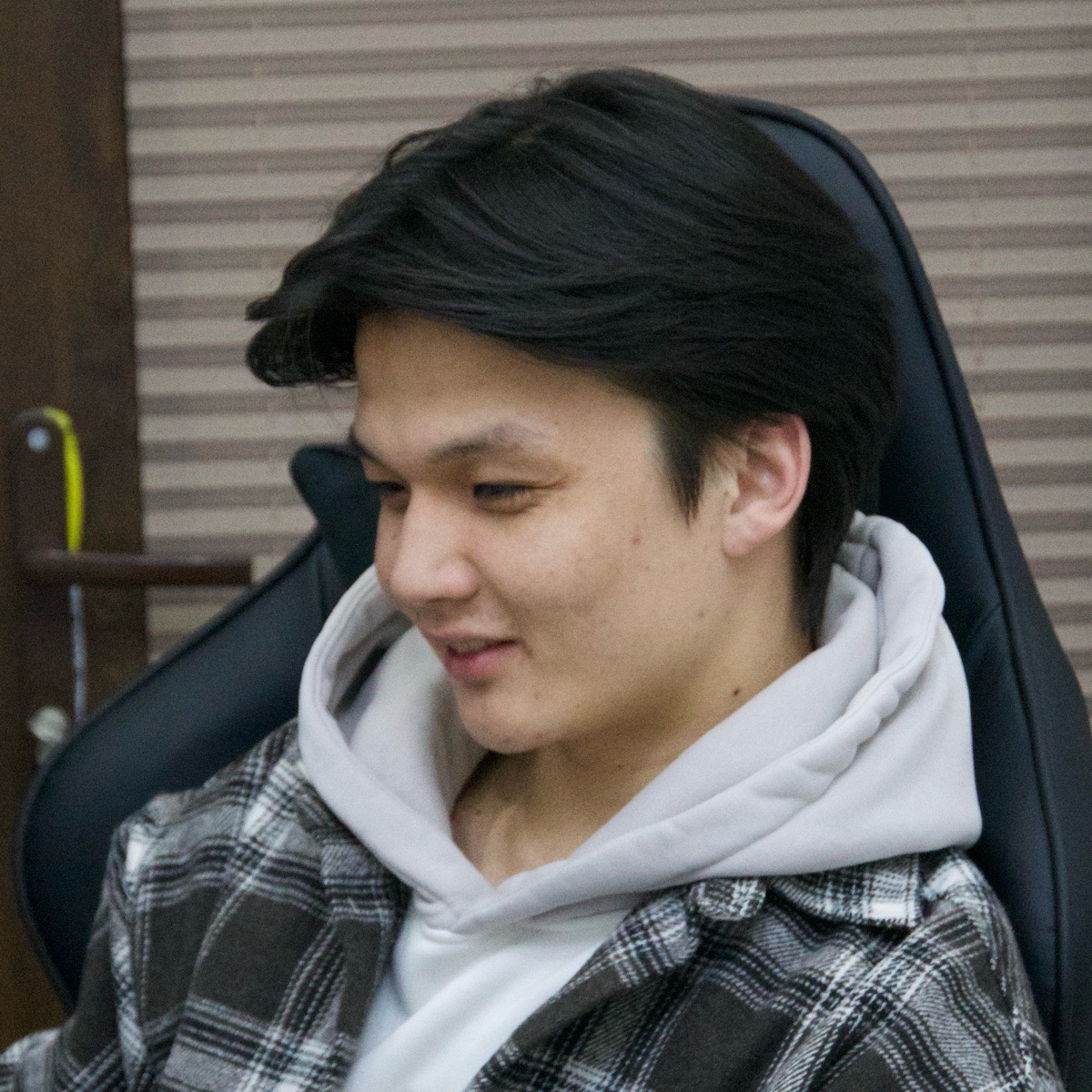 Ikhlas Aralbaev | Сетка — социальная сеть от hh.ru