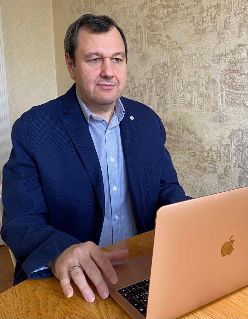 Максим Максимов | Сетка — социальная сеть от hh.ru