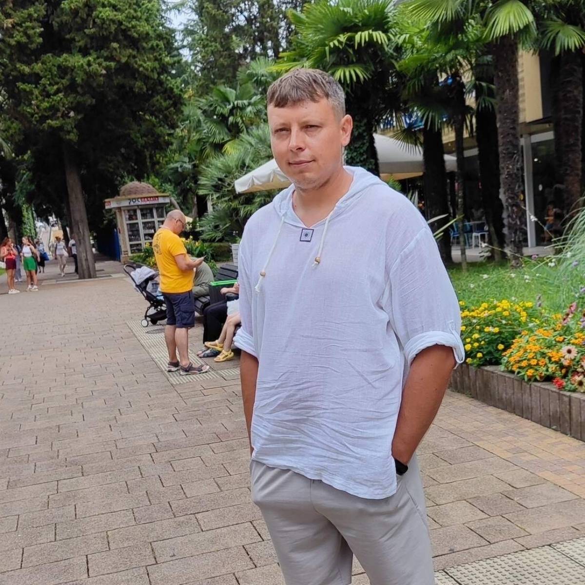 Анатолий Мирза