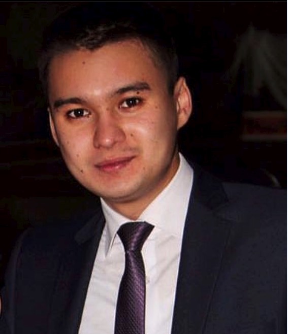 Алишер Токтасын