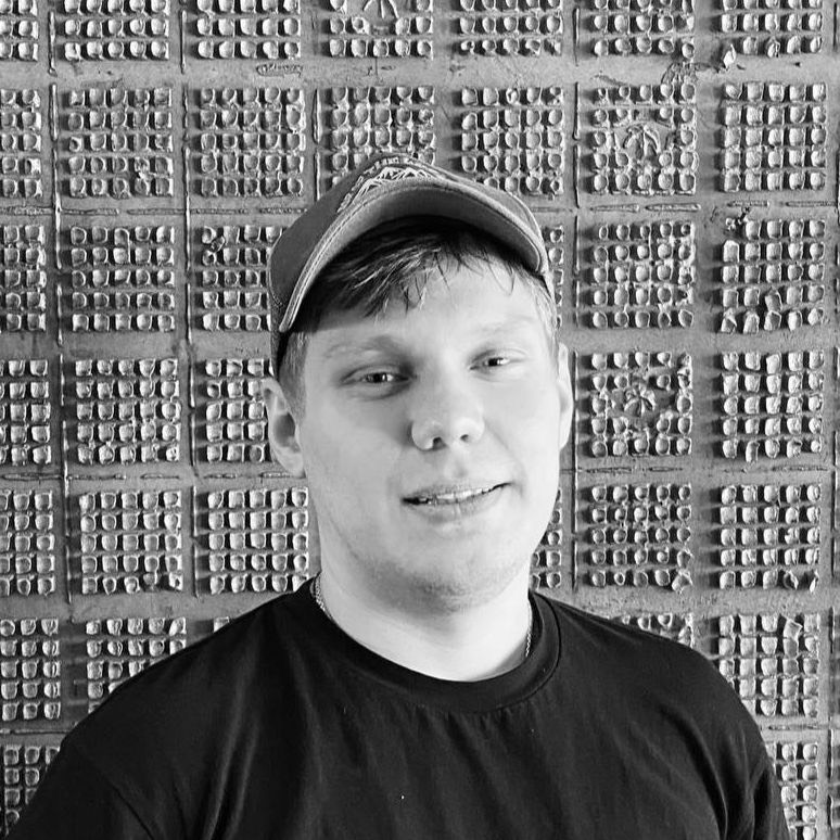 Михаил Долбин