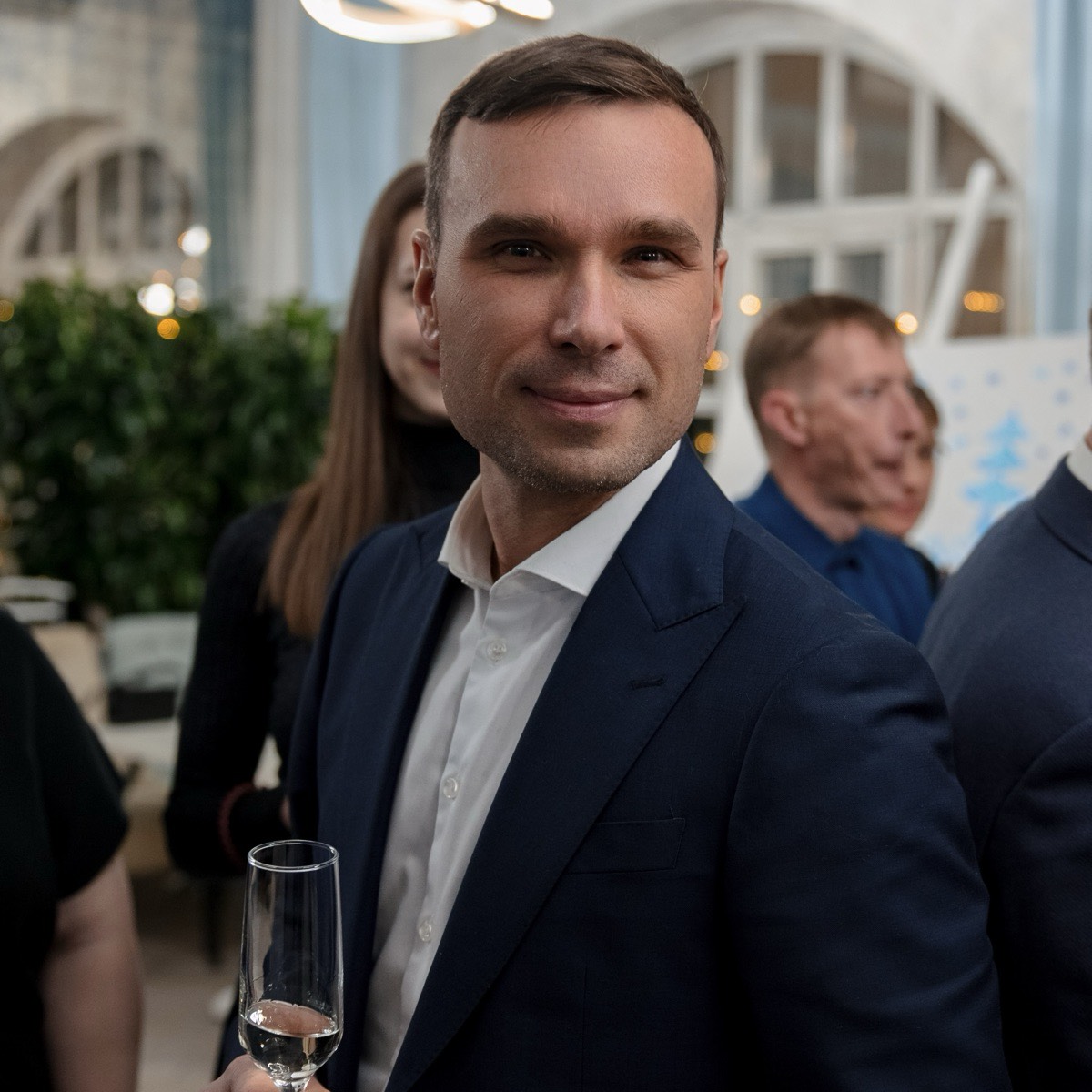 Денис Безменов | Сетка — социальная сеть от hh.ru