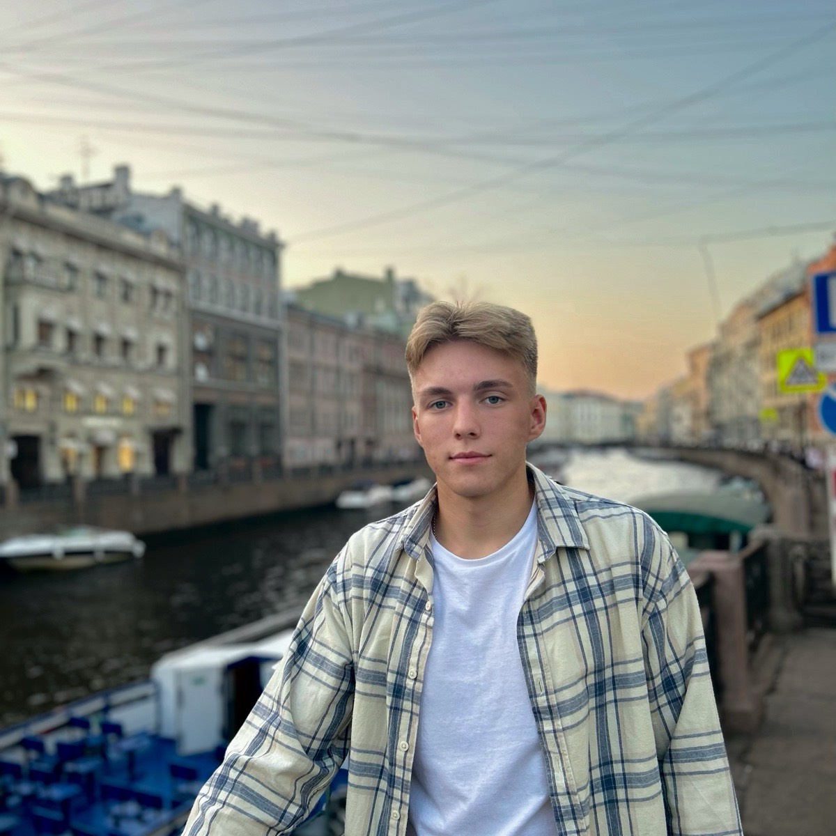 Роман Басов
