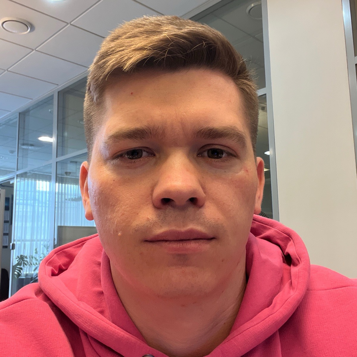 Коваленко Максим | Сетка — социальная сеть от hh.ru