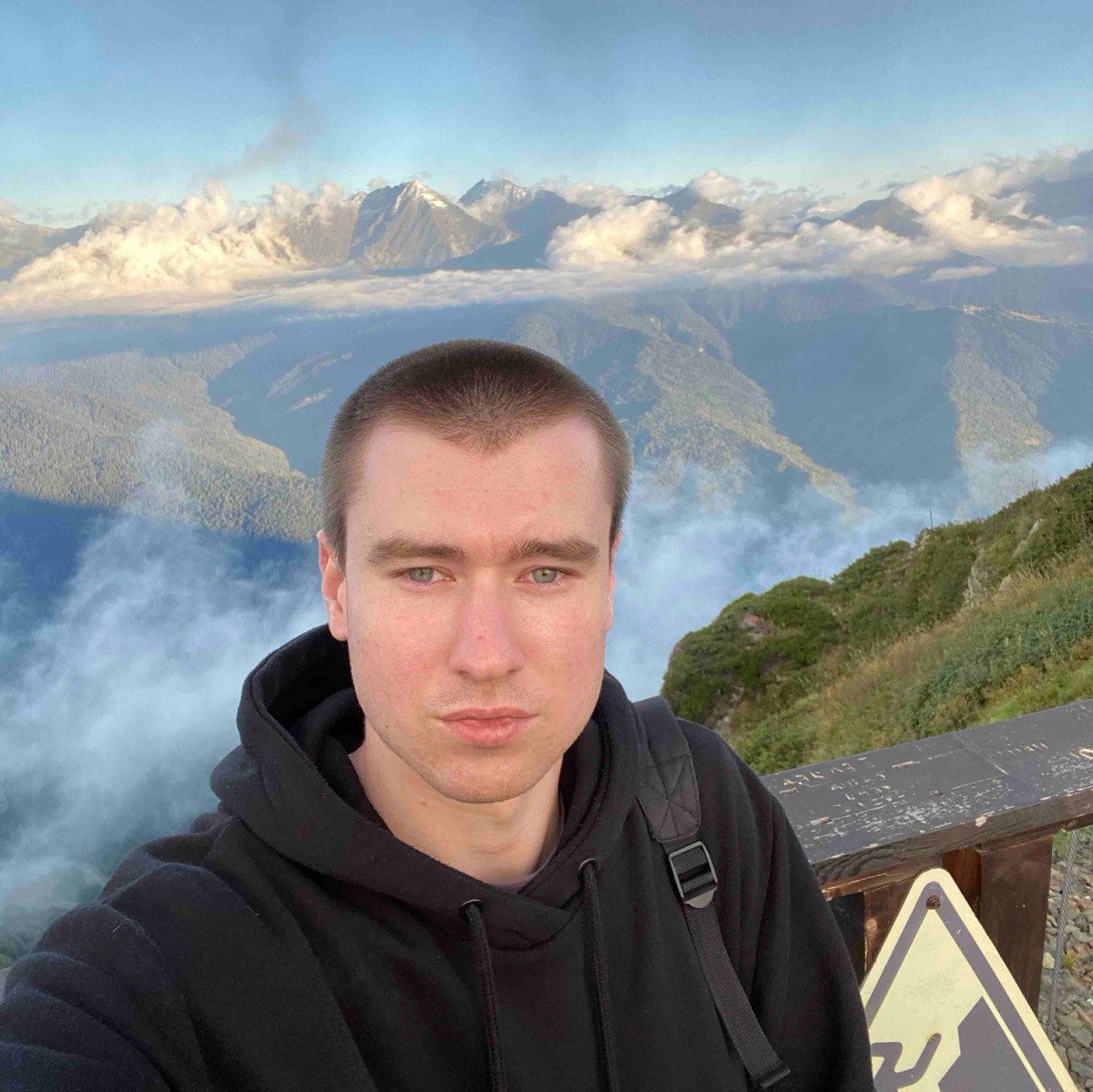 Павел Есауленко
