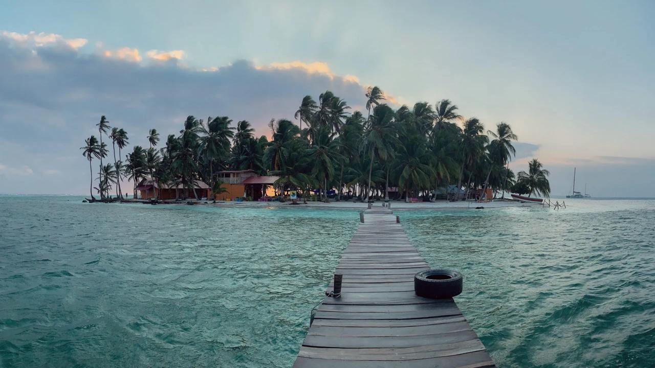 Новая услуга: частный остров для вечеринки
Агентство делового туризма Saimaa Travel и консалтинговый бутик Bespalov Finance помогут организовать шикарное мероприятие – или просто отдохнуть вдали от су... | Сетка — социальная сеть от hh.ru