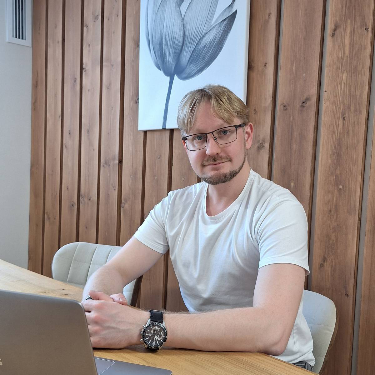 Network member avatar