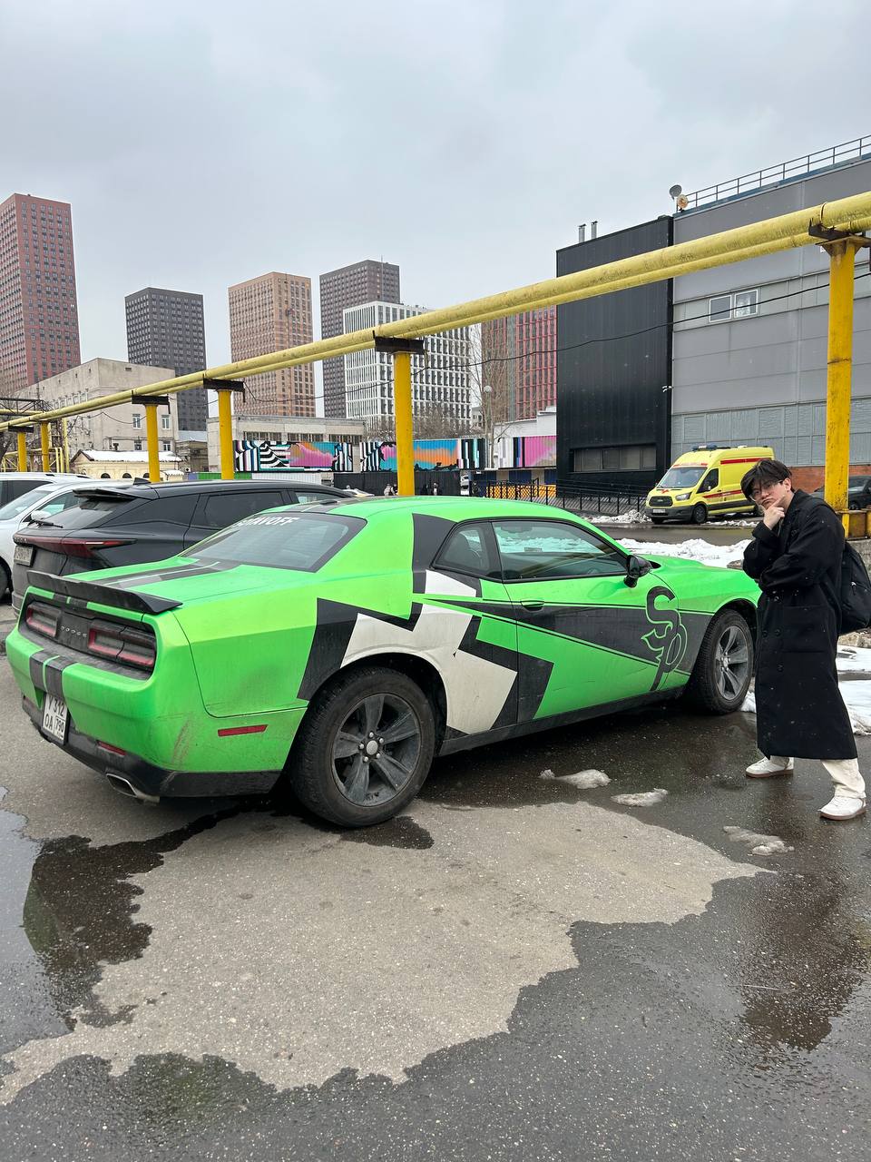 Как мы дизайнили Dodge Challenger в Need for Speed.
Вчера были на конференции и случайно наткнулись на старый проект — брендирование Dodge Challenger для Sotavoff production | Сетка — социальная сеть от hh.ru