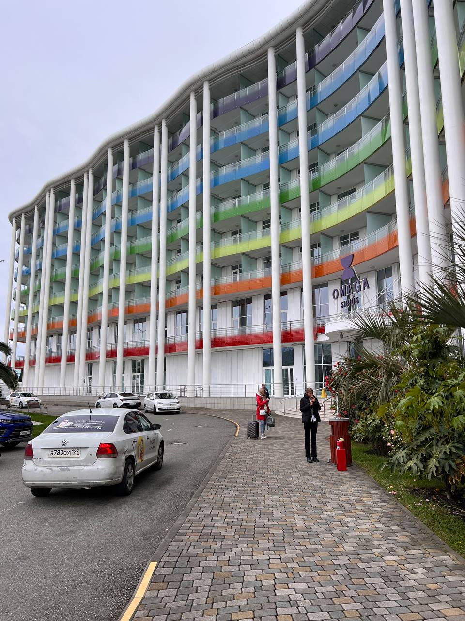 ⏪ НЕТВОРК ⏩
В пятницу ездил в Сочи (Сириус) на жилищный конгресс, есть интерес к сфере.
Много интересных спикеров | Сетка — социальная сеть от hh.ru