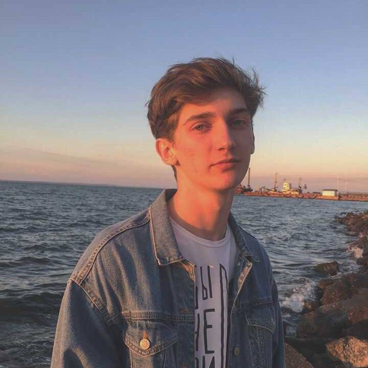 Андрей Григорьев