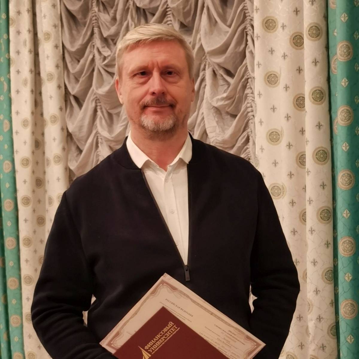 Юрий Лихачев