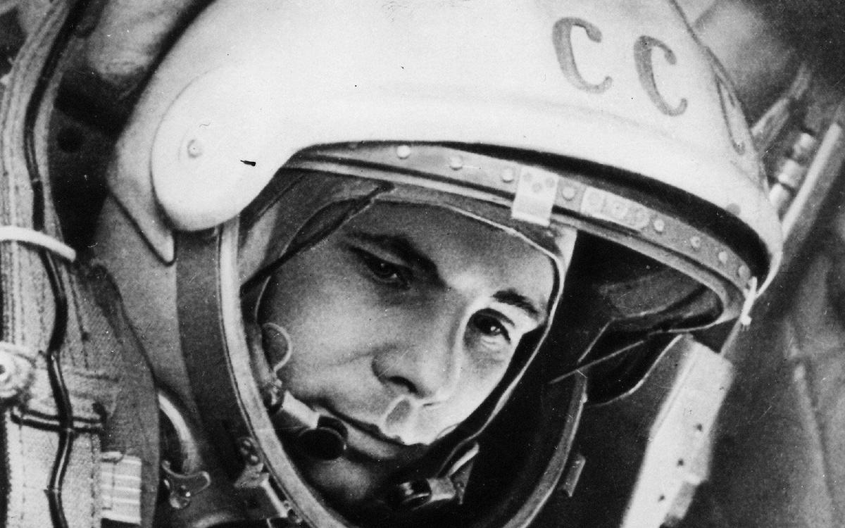 Юра, мы исправляемся!
Сегодня один из праздников, который я праздную с большим удовольствием | Сетка — социальная сеть от hh.ru